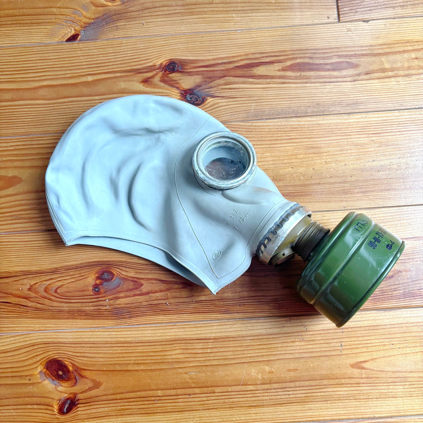 Vintage GP-5 Gas Mask With Bag Soviet Civil Defense Respirator Collectible Military Prop Display Piece