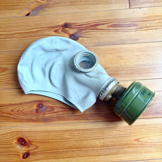 Vintage GP-5 Gas Mask With Bag Soviet Civil Defense Respirator Collectible Military Prop Display Piece