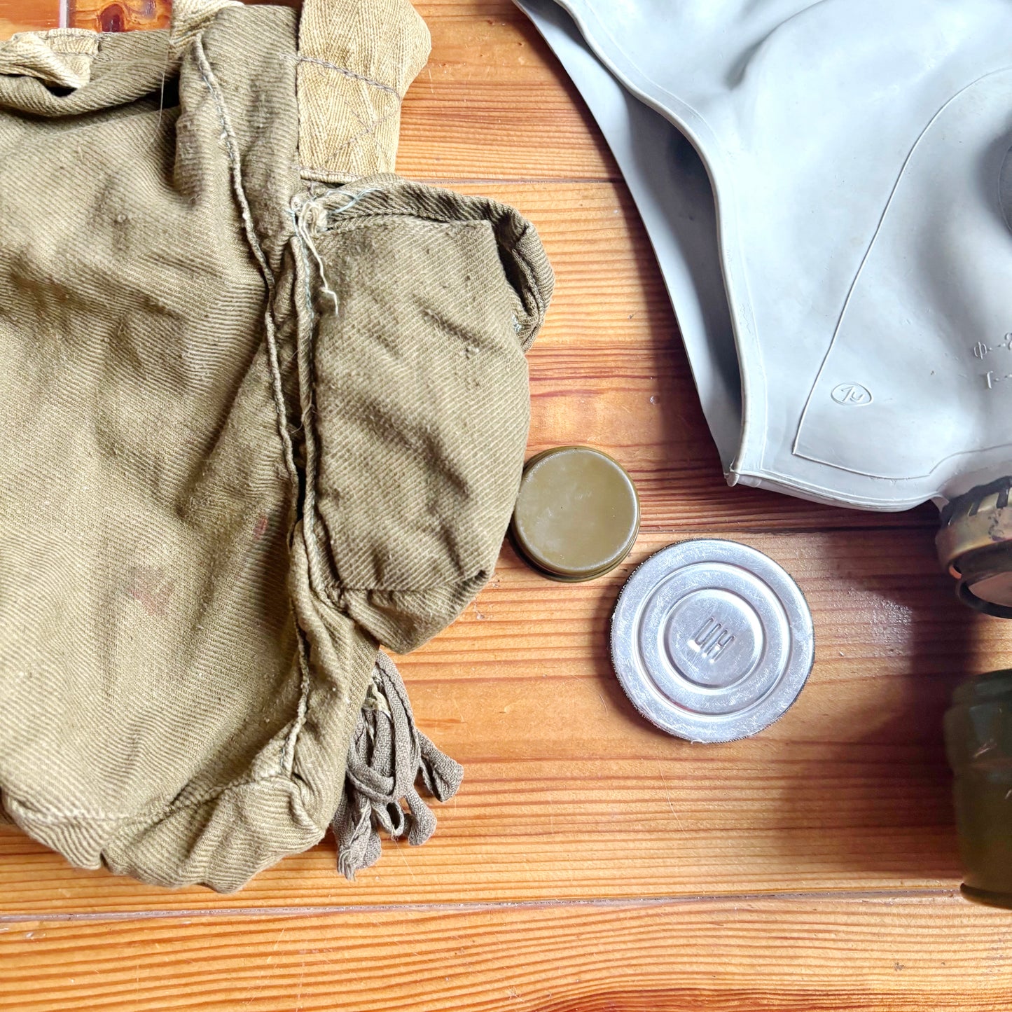 Vintage GP-5 Gas Mask With Bag Soviet Civil Defense Respirator Collectible Military Prop Display Piece