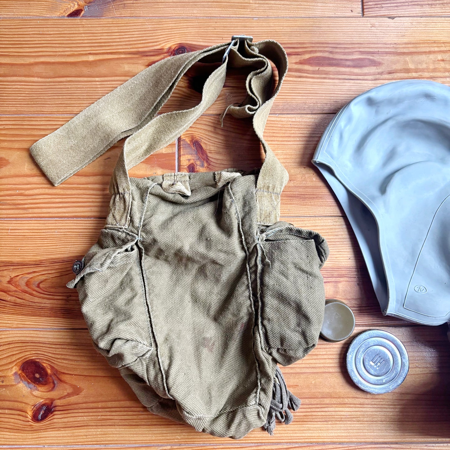 Vintage GP-5 Gas Mask With Bag Soviet Civil Defense Respirator Collectible Military Prop Display Piece