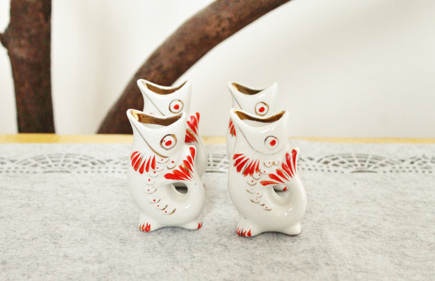 Vintage Ceramic Drinking Set of 4 small fishes - The family of carp - White and Red - 1970s - from Ukraine / Soviet Union / USSR - 002