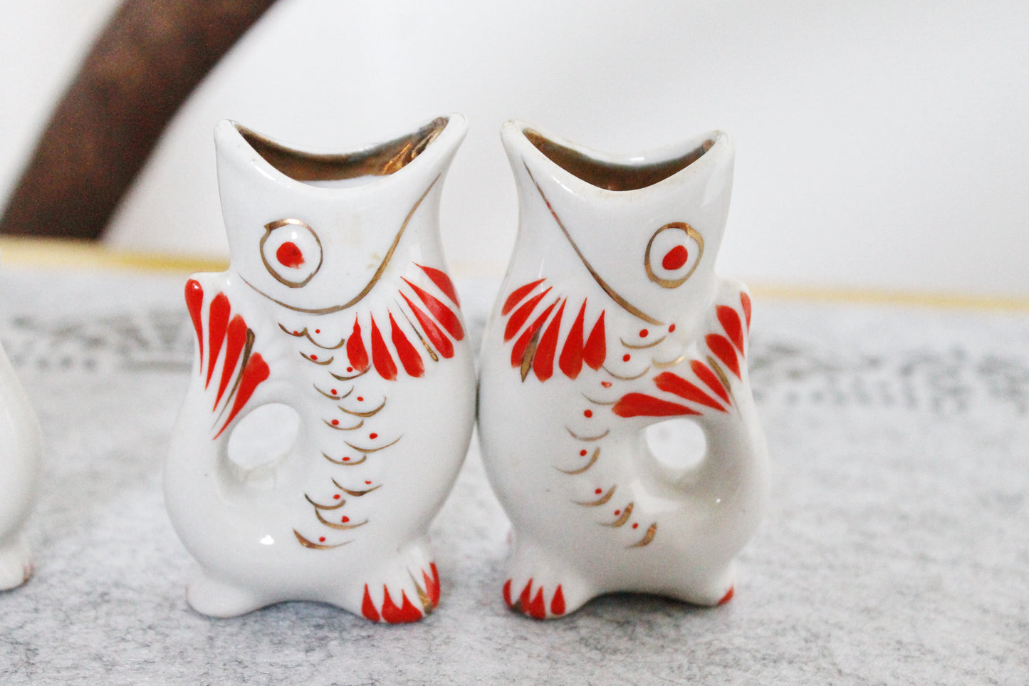 Vintage Ceramic Drinking Set of 4 small fishes - The family of carp - White and Red - 1970s - from Ukraine / Soviet Union / USSR - 002