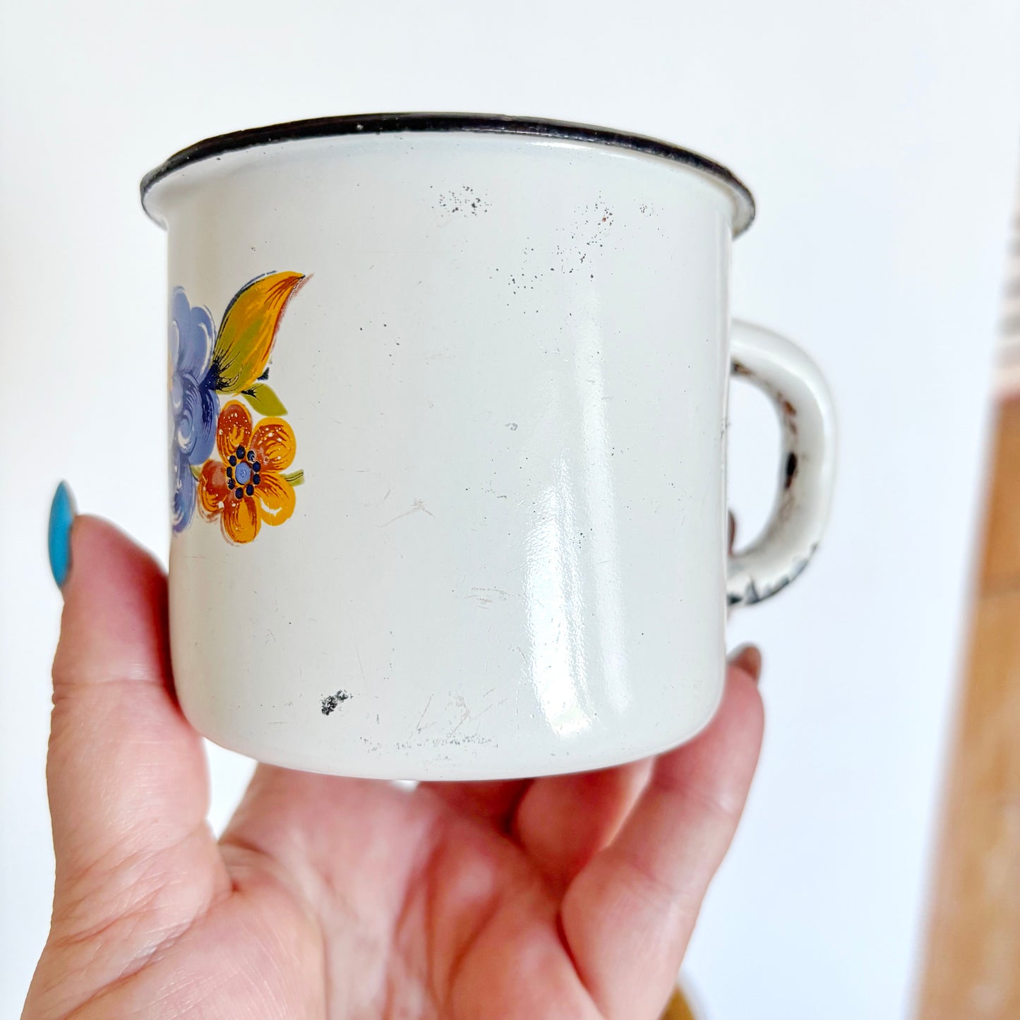 Vintage Enamel Mug Soviet Era Floral Cup 0.4L Ukrainian Kitchenware Rustic Farmhouse Camping Coffee Mug
