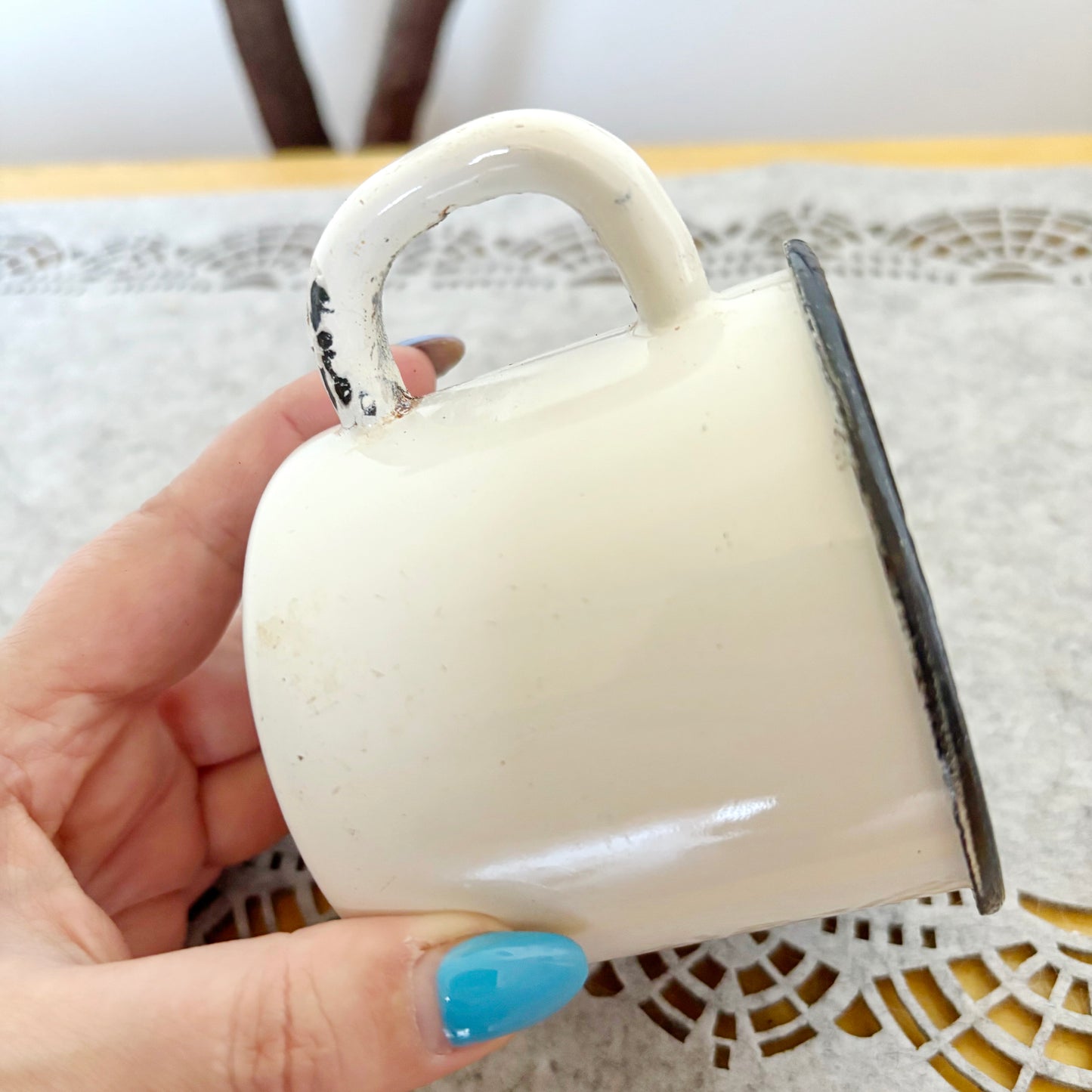 Vintage Enamel Mug Soviet Era Floral Cup 0.4L Ukrainian Kitchenware Rustic Farmhouse Camping Coffee Mug