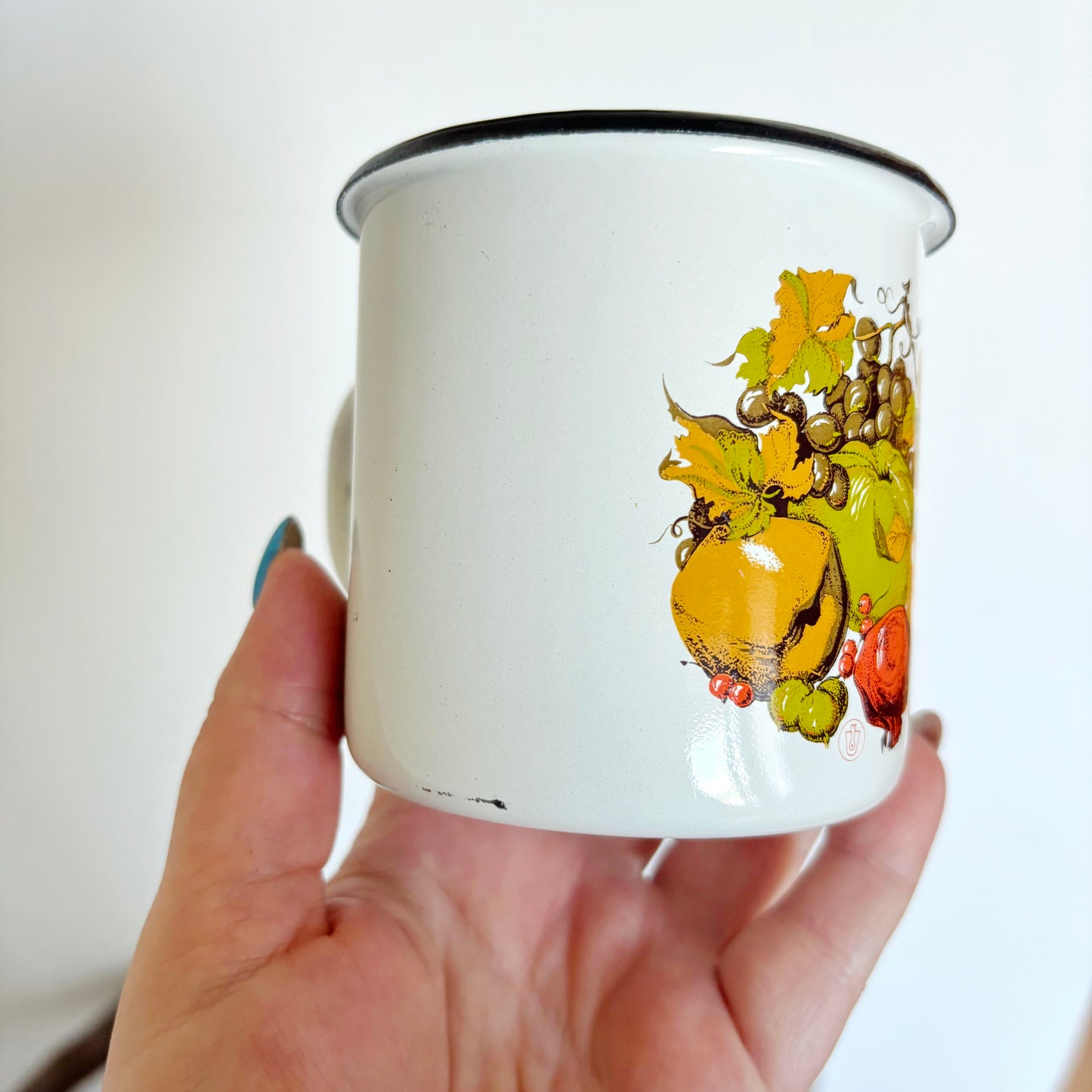 Vintage Enamel Mug Fruit Design Soviet Era Cup Ukrainian Kitchenware Rustic Farmhouse Coffee Mug 0.4L