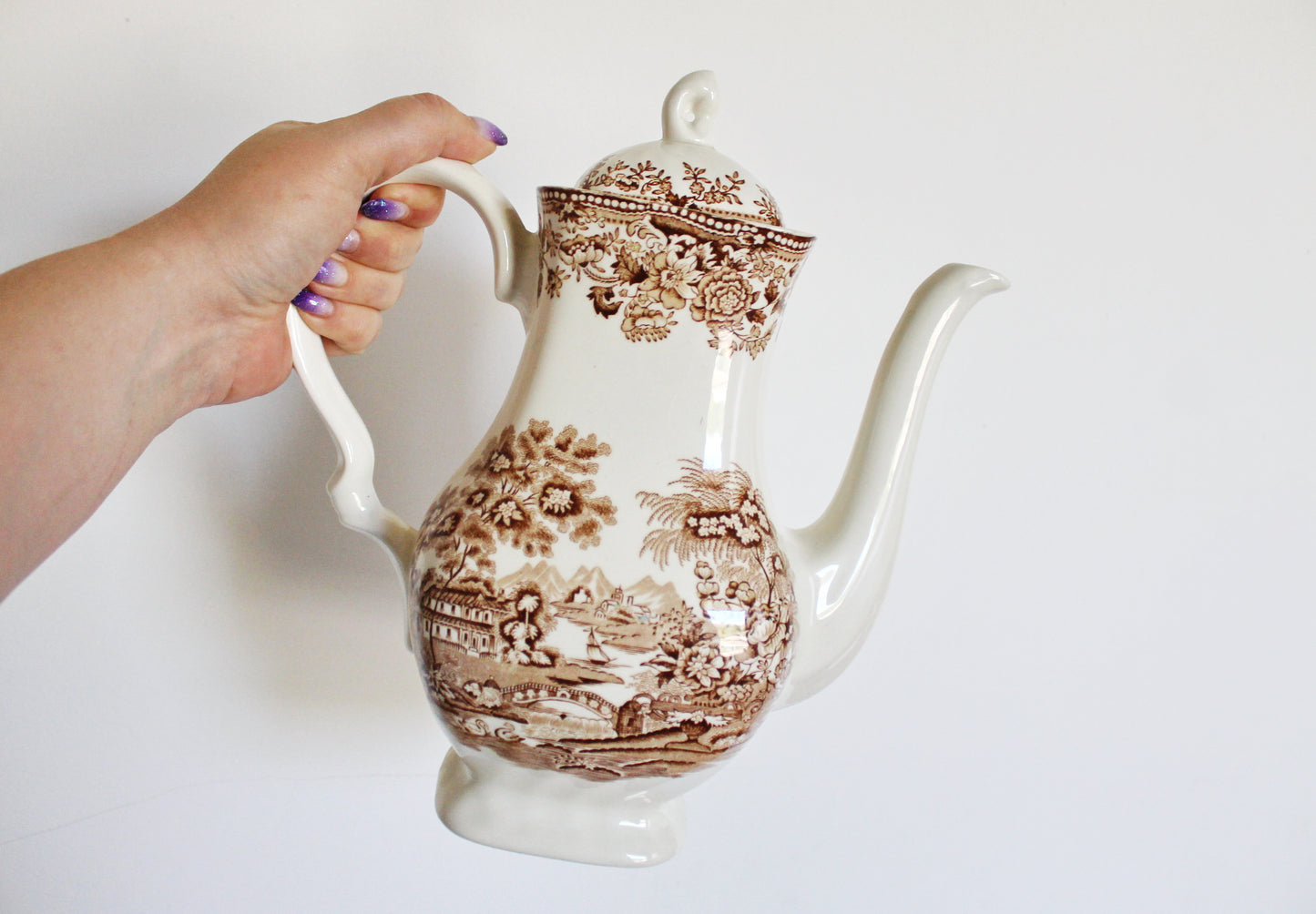 Vintage ceramic beautiful Tea Pot with brown ornament  - Tonquin by Myott - made in England in 1982