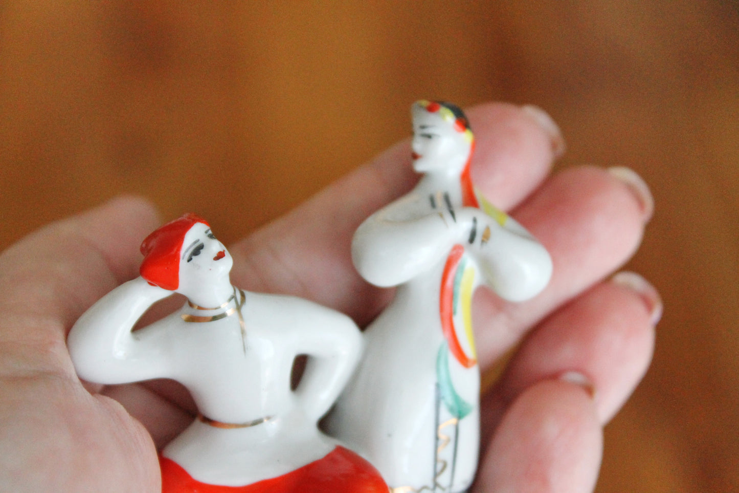 SMALL Vintage porcelain Ukrainian DANCERS - USSR vintage porcelain - Polonsk Porcelain Factory - 1960s -hand painted