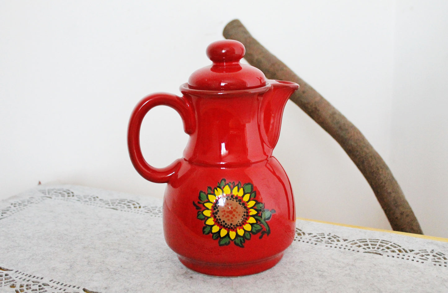 Beautiful vintage red Pitcher/Jug with a sunflower - 9 inches - vintage Germany ceramic - by Winterling Feinkeramik 1970s