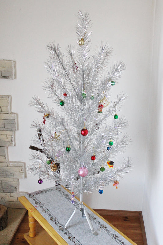 CHRISTMAS TREE - Vintage Christmas tree 125 cm - 50 inches - 4.1 ft - USSR vintage Aluminum Christmas Tree - Home decor - 1980s