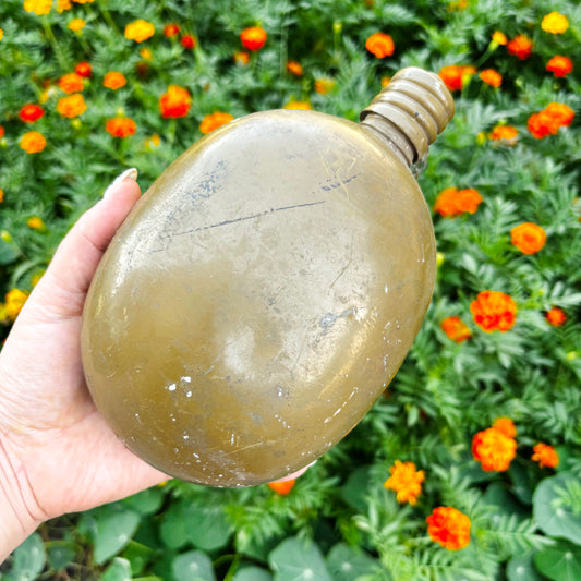 Vintage Soviet Canteen Flask, USSR Metal Water Bottle with Chain, Retro Camping Collectible, Industrial Decor, 19 x 11 cm
