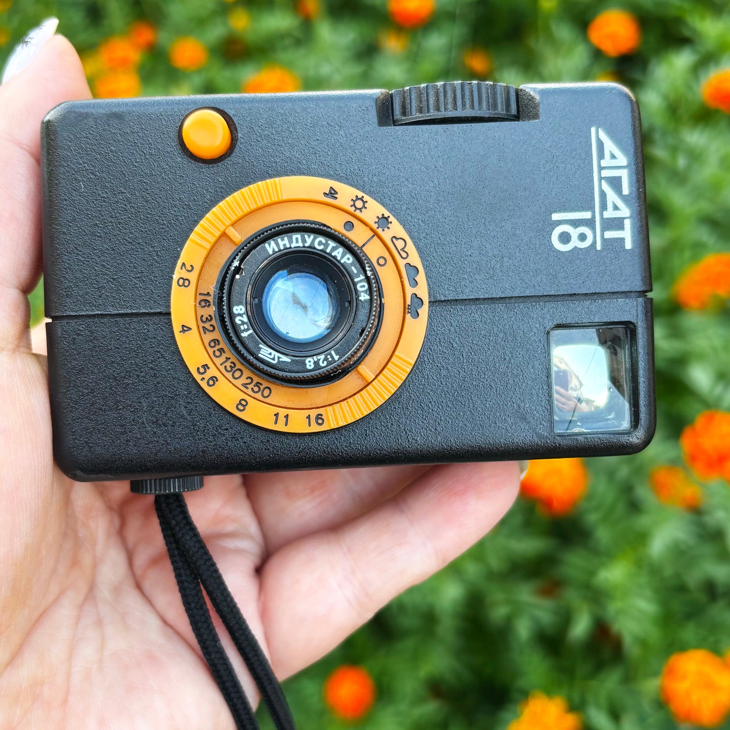 Vintage Agat-18 Half Frame Film Camera | Industar-104 28mm Lens | Soviet 35mm Camera | 1980s Retro Photography Collectible - Non-working