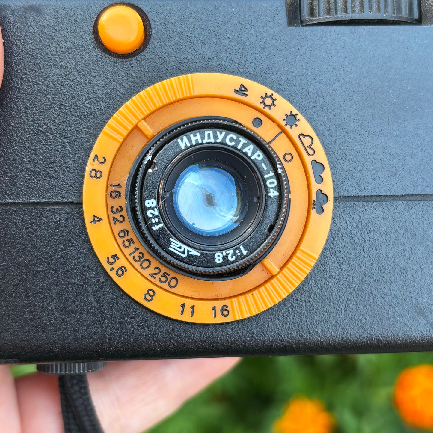 Vintage Agat-18 Half Frame Film Camera | Industar-104 28mm Lens | Soviet 35mm Camera | 1980s Retro Photography Collectible - Non-working