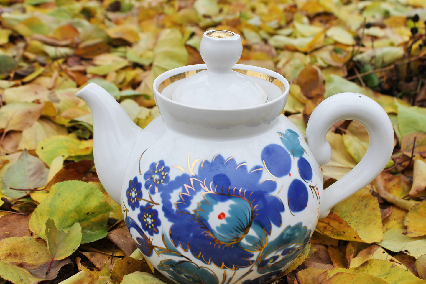 Vintage big Tea Pot with blue flowers - vintage USSR ceramic rare tea pot - beautiful soviet ceramic tea pot - 1970s