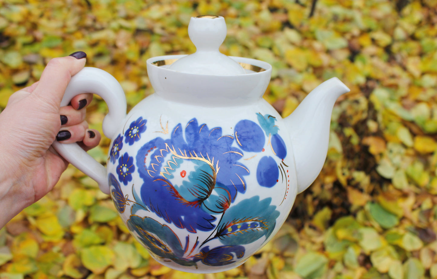 Vintage big Tea Pot with blue flowers - vintage USSR ceramic rare tea pot - beautiful soviet ceramic tea pot - 1970s