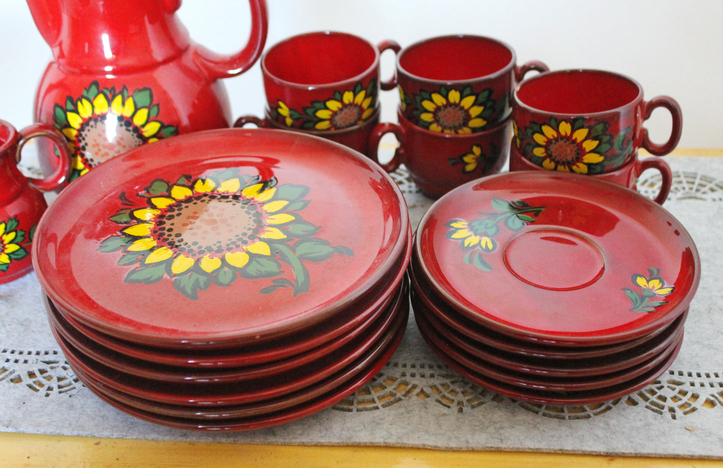 Vintage Germany Winterling Bavaria sunflower service - Beautiful Germany Porcelain red service with sunflowers ornament - 1980s