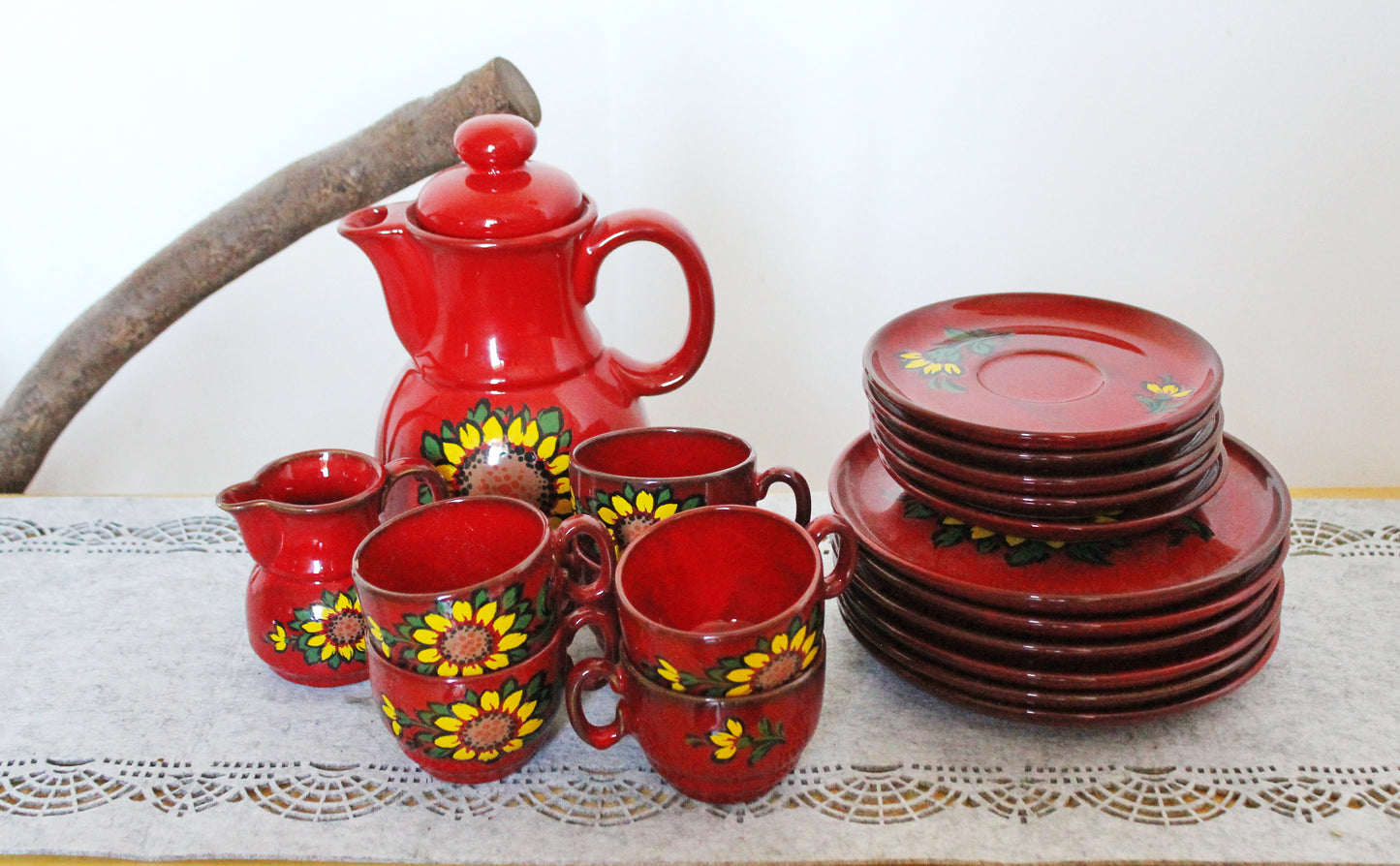 Vintage Germany Winterling Bavaria sunflower service - Beautiful Germany Porcelain red service with sunflowers ornament - 1980s