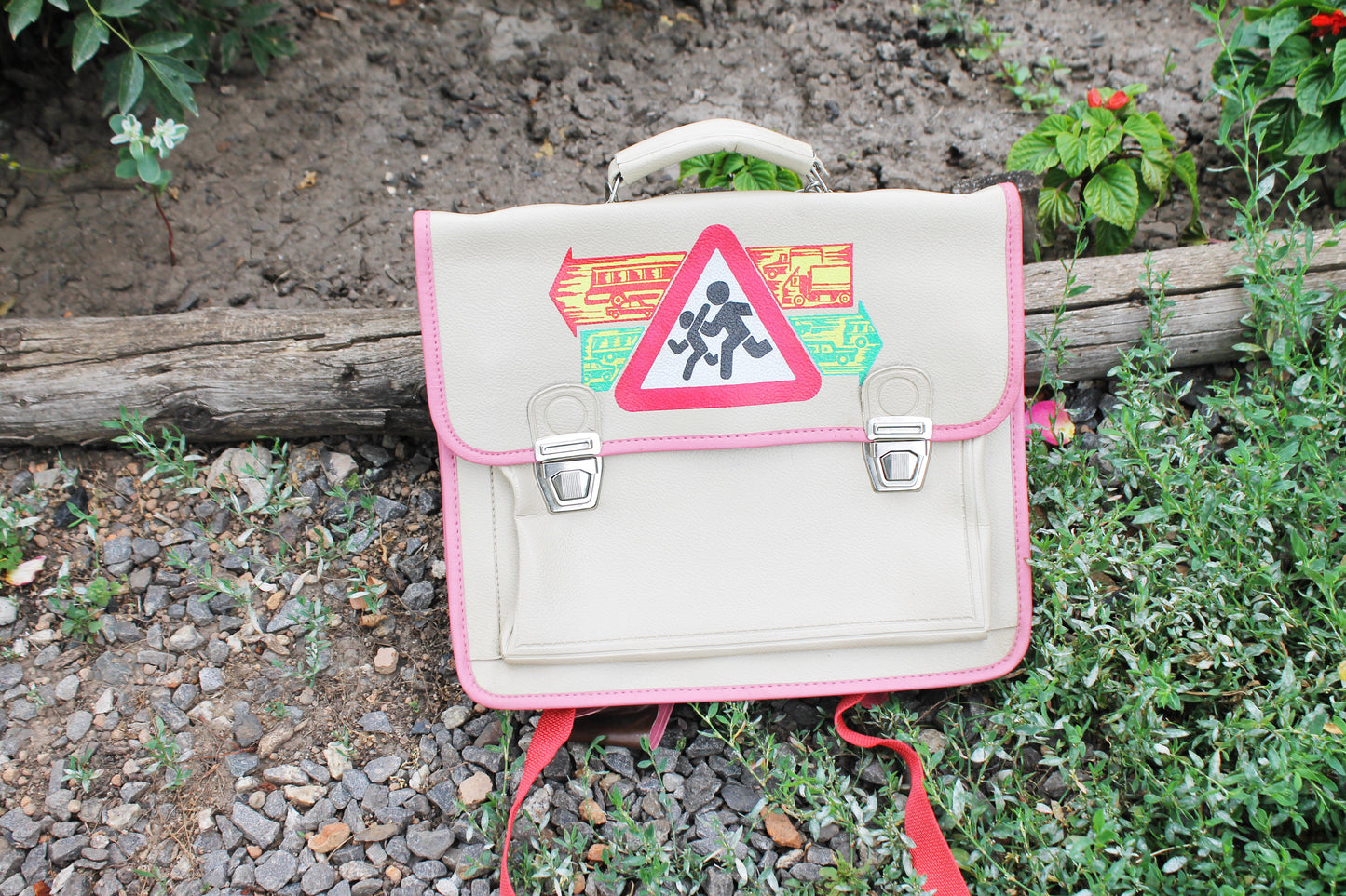 Vintage USSR School Satchel 1990 – Unused Soviet Kids Backpack with Straps – Beige & Pink Faux Leather Bag with Retro Traffic Sign Print