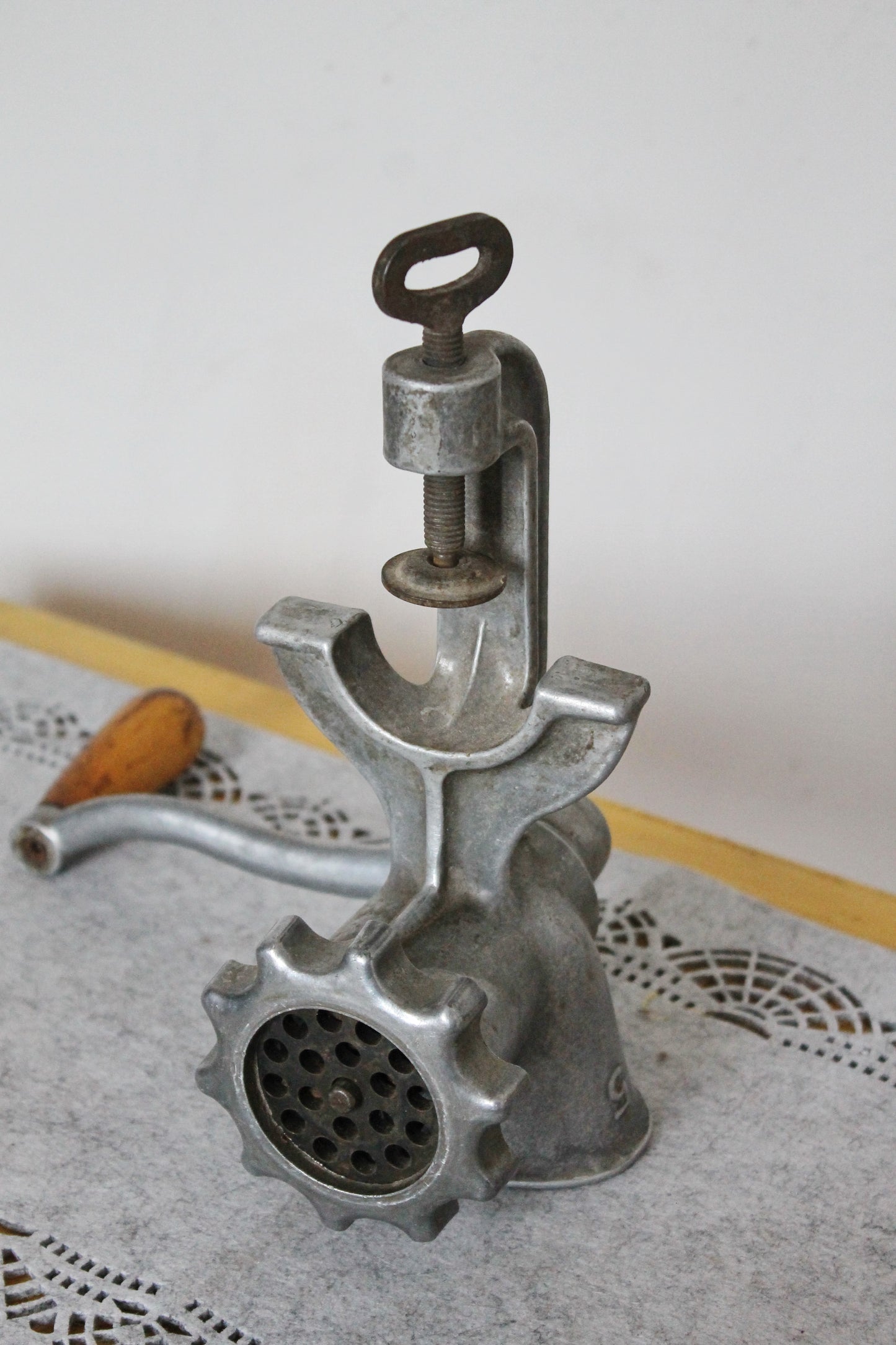 Vintage Soviet Meat Grinder – Manual Cast Aluminum Mincer with Wooden Handle – USSR Kitchen Tool – Rustic Food Prep Collectible - 1960