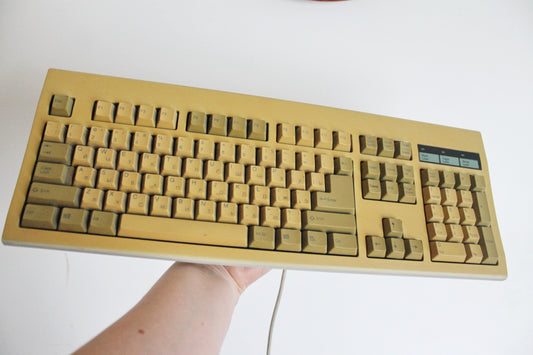 Vintage Samsung SEM-DC8UH Mechanical Keyboard - Beige PS/2 Retro PC Keyboard with Windows Logo - Latin + Cyrillic - Untested - 1990s