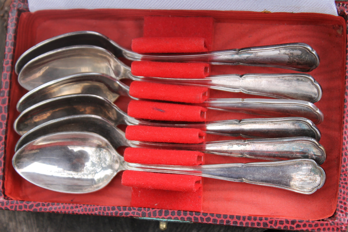 Set of 6 vintage silverplated coffee spoons in original box - vintage silverware - vintage kitchen - coffee spoons - 1970ss