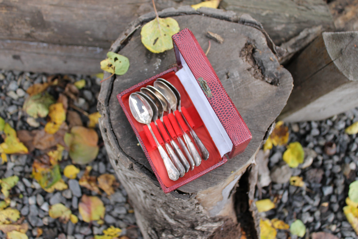 Set of 6 vintage silverplated coffee spoons in original box - vintage silverware - vintage kitchen - coffee spoons - 1970ss