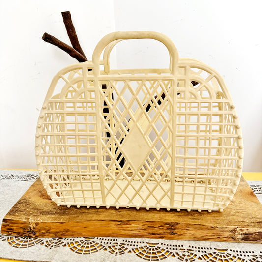 Vintage USSR Plastic Basket – Beige Soviet Handbag Tote – Retro Storage Organizer – Mid-Century Picnic Style – 1970s Home Decor