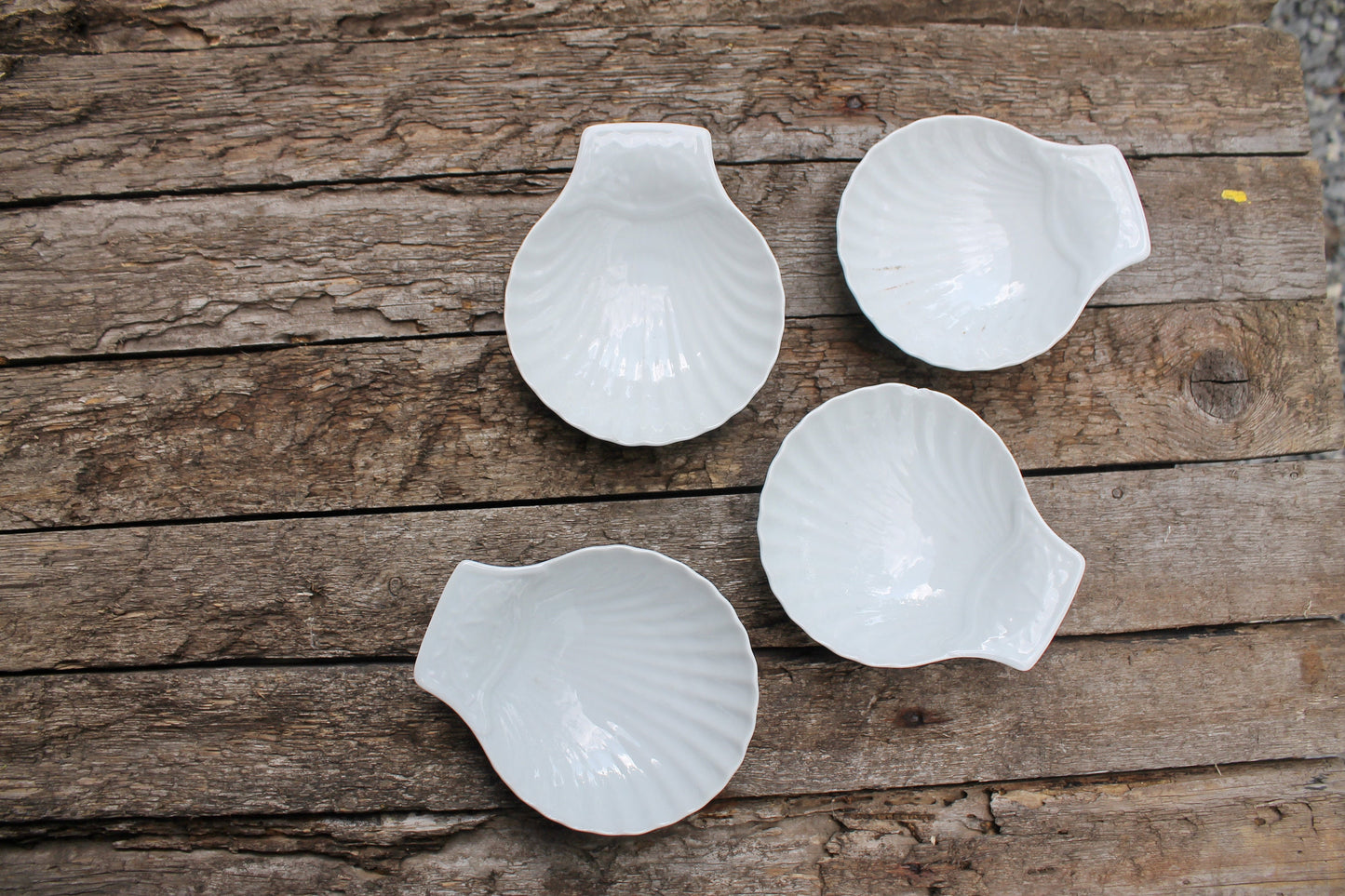 Set of 4 vintage ceramic shell Caviar dishes - beautiful ceramic caviar dish - vintage kitchen