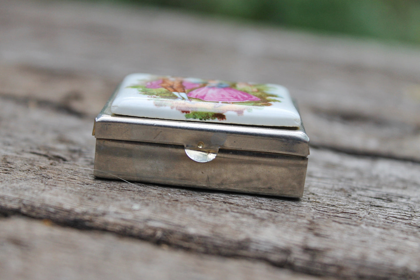 Fragonard Porcelain Lid Square Vintage Medicine box - Lovers Pill Box - French miniature box - Pill box