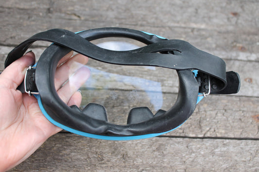 Vintage Scuba Diving Mask “Akvanavt”, Soviet Diving Mask, USSR Skuba Mask - 1970s