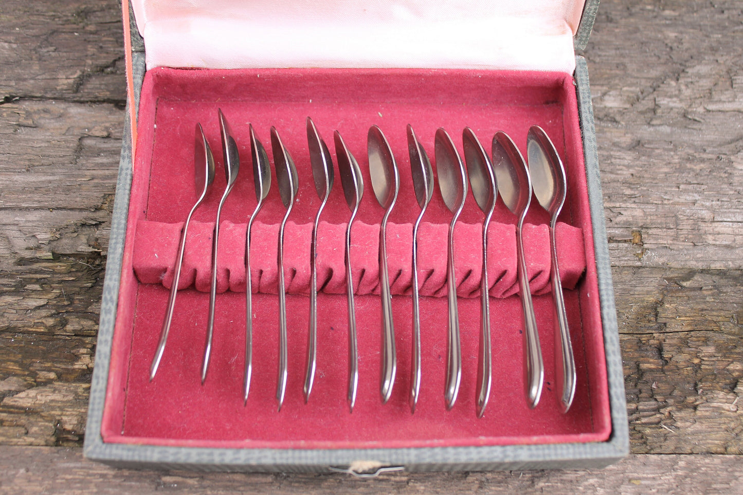 Set of 12 vintage stainless still coffee-tea spoons in original box - vintage ussr kitchen - coffee-tea spoons - 1970s