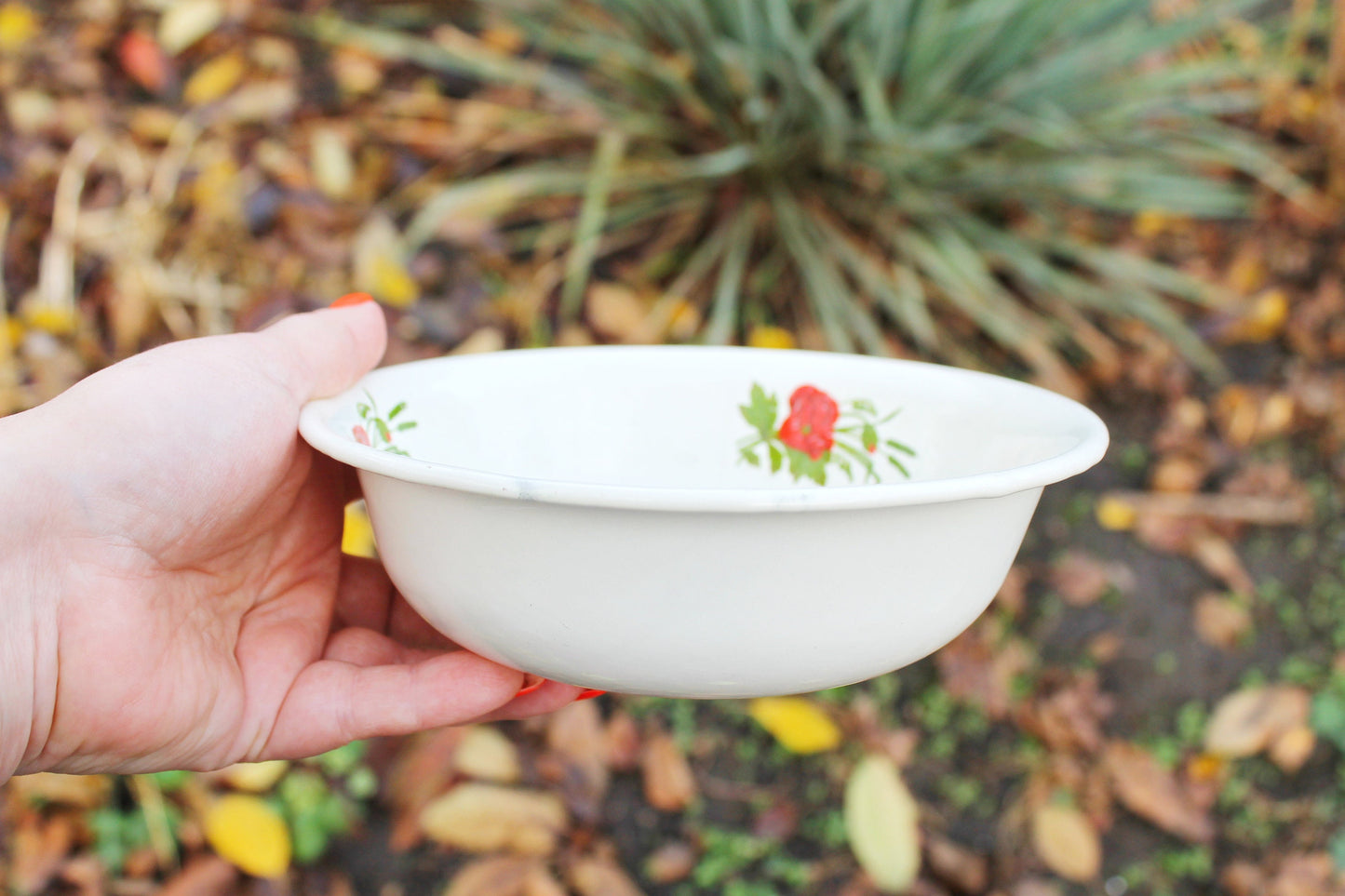 Enamel metal vintage bowl with red flowers 6.7 inches - USSR vintage bowl - made of enamel metal - 1970s