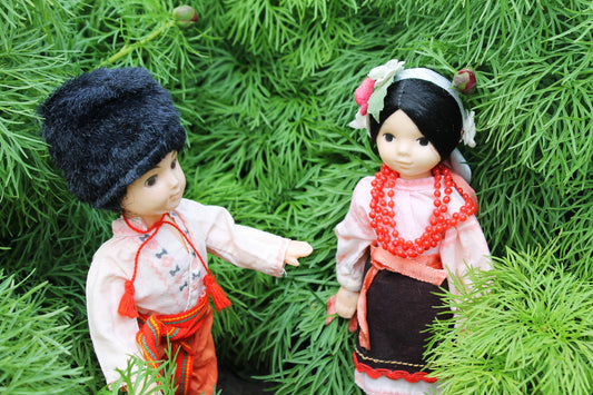 Ukrainians dolls in national costumes - set of two boy and girl dolls - vintage dolls - Ukrainian USSR doll - Collectible doll - 1970