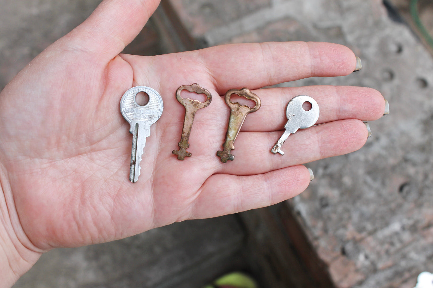 Set of 14 vintage keys from the USSR - Soviet Union vintage keys, Old rare house keys, Skeleton keys