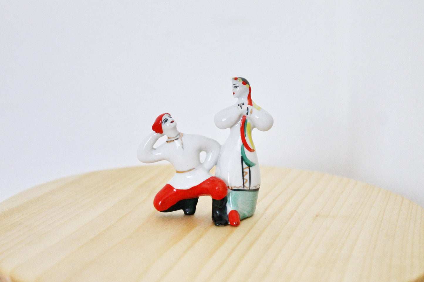 SMALL Vintage porcelain Ukrainian DANCERS - USSR vintage porcelain - Polonsk Porcelain Factory - 1960s -hand painted