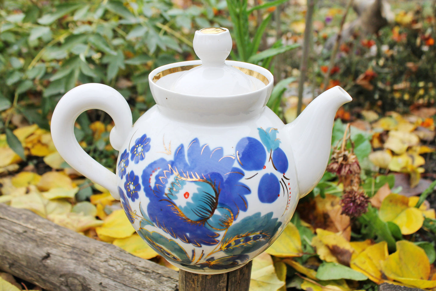 Vintage big Tea Pot with blue flowers - vintage USSR ceramic rare tea pot - beautiful soviet ceramic tea pot - 1970s