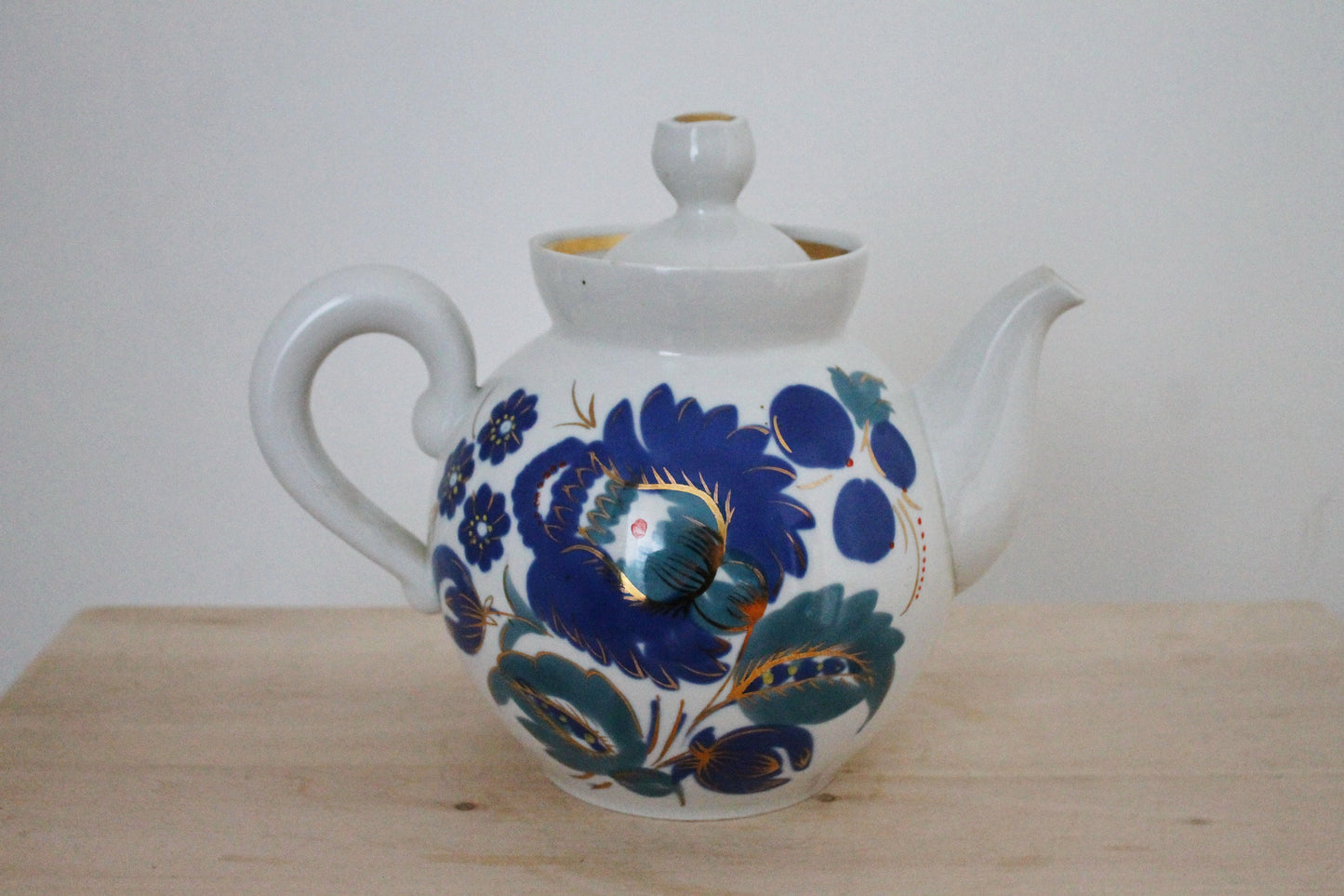 Vintage big Tea Pot with blue flowers - vintage USSR ceramic rare tea pot - beautiful soviet ceramic tea pot - 1970s