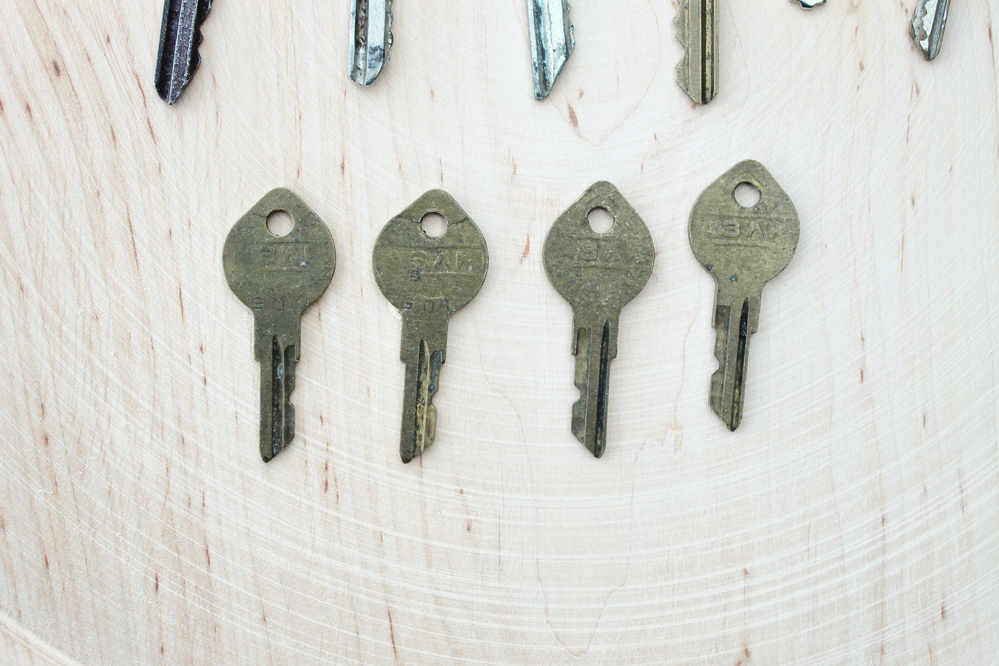 Set of 15 vintage keys from the USSR - Soviet Union vintage keys, Old rare house keys, Skeleton keys