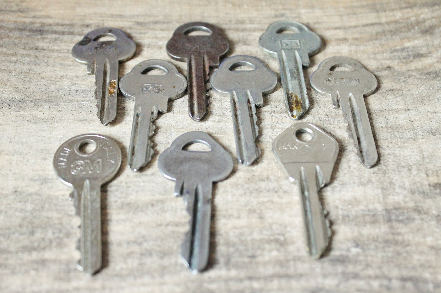 Set of 8 vintage keys from the USSR - Soviet Union vintage keys, Old rare house keys, Skeleton keys