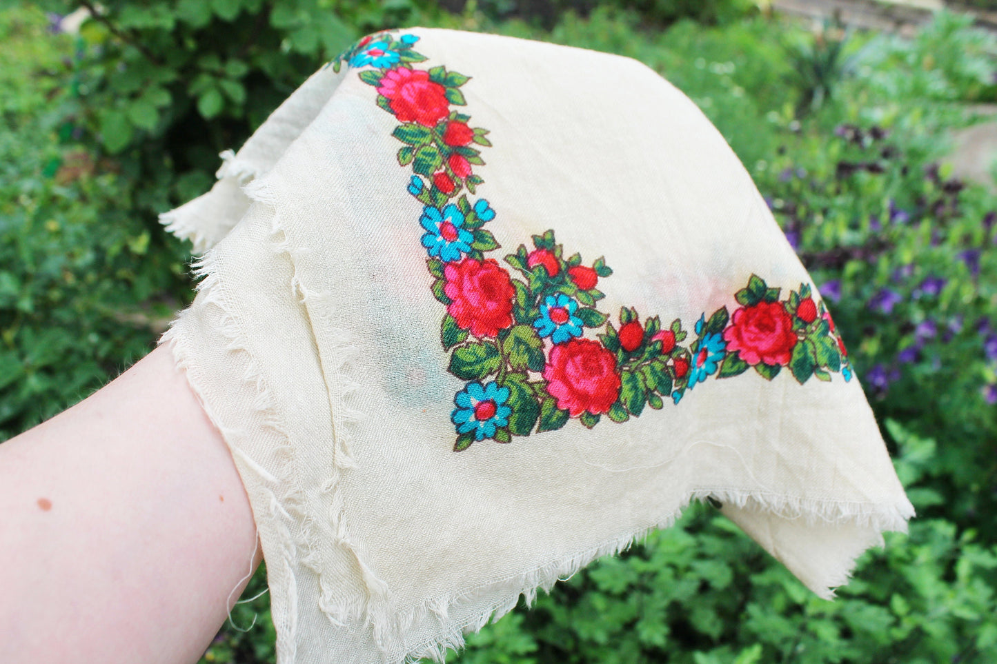 Roses wool head scarf - 28 inch - Soviet vintage-made in USSR  - Babushka's head scarf - 1970s - Gypsy Shawl, Ethnic Scarf