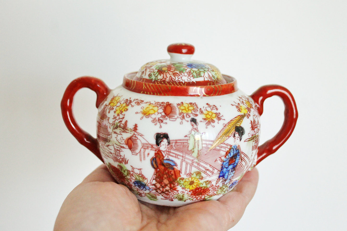 Beautiful oriental vintage ceramic set sugar bowl and creamer - 1980s