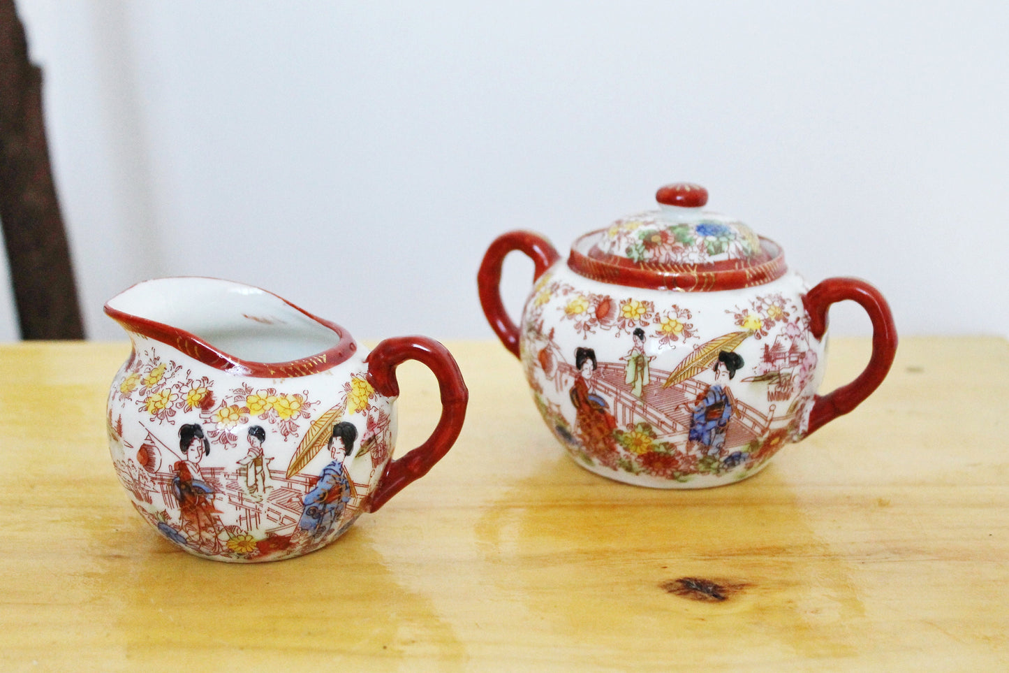 Beautiful oriental vintage ceramic set sugar bowl and creamer - 1980s