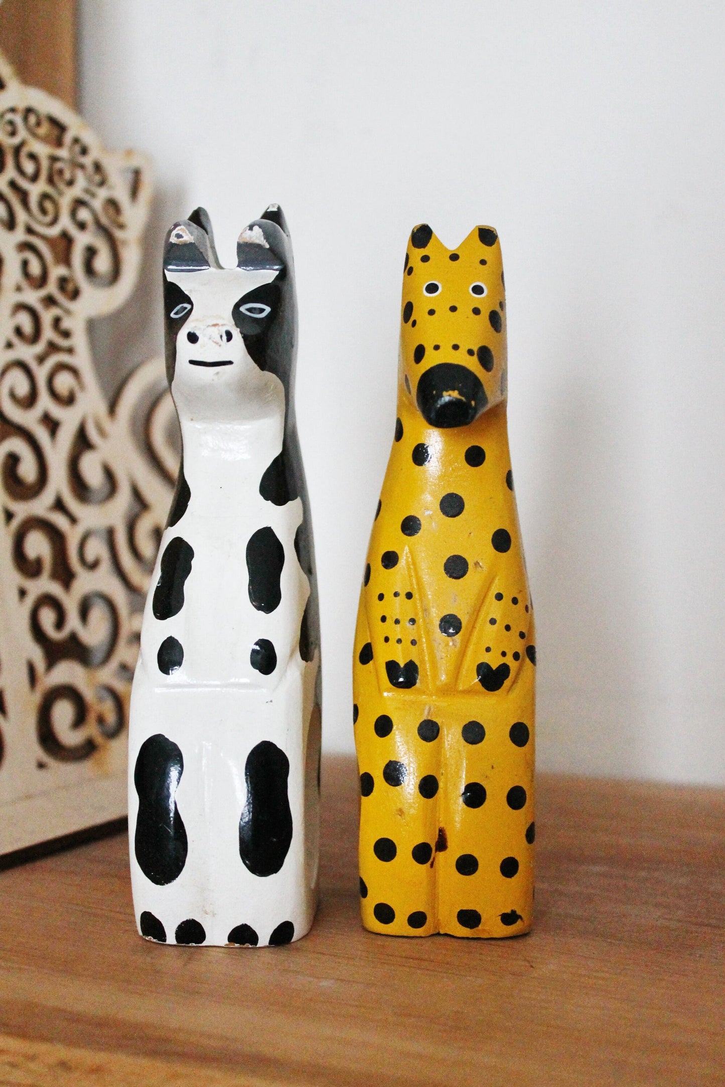 Set of 2 napkins holders for kids - Giraffe and Cow - made in Germany - wooden napkin holder - Holiday decor