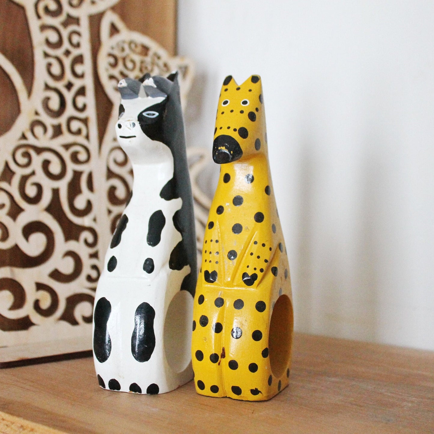 Set of 2 napkins holders for kids - Giraffe and Cow - made in Germany - wooden napkin holder - Holiday decor